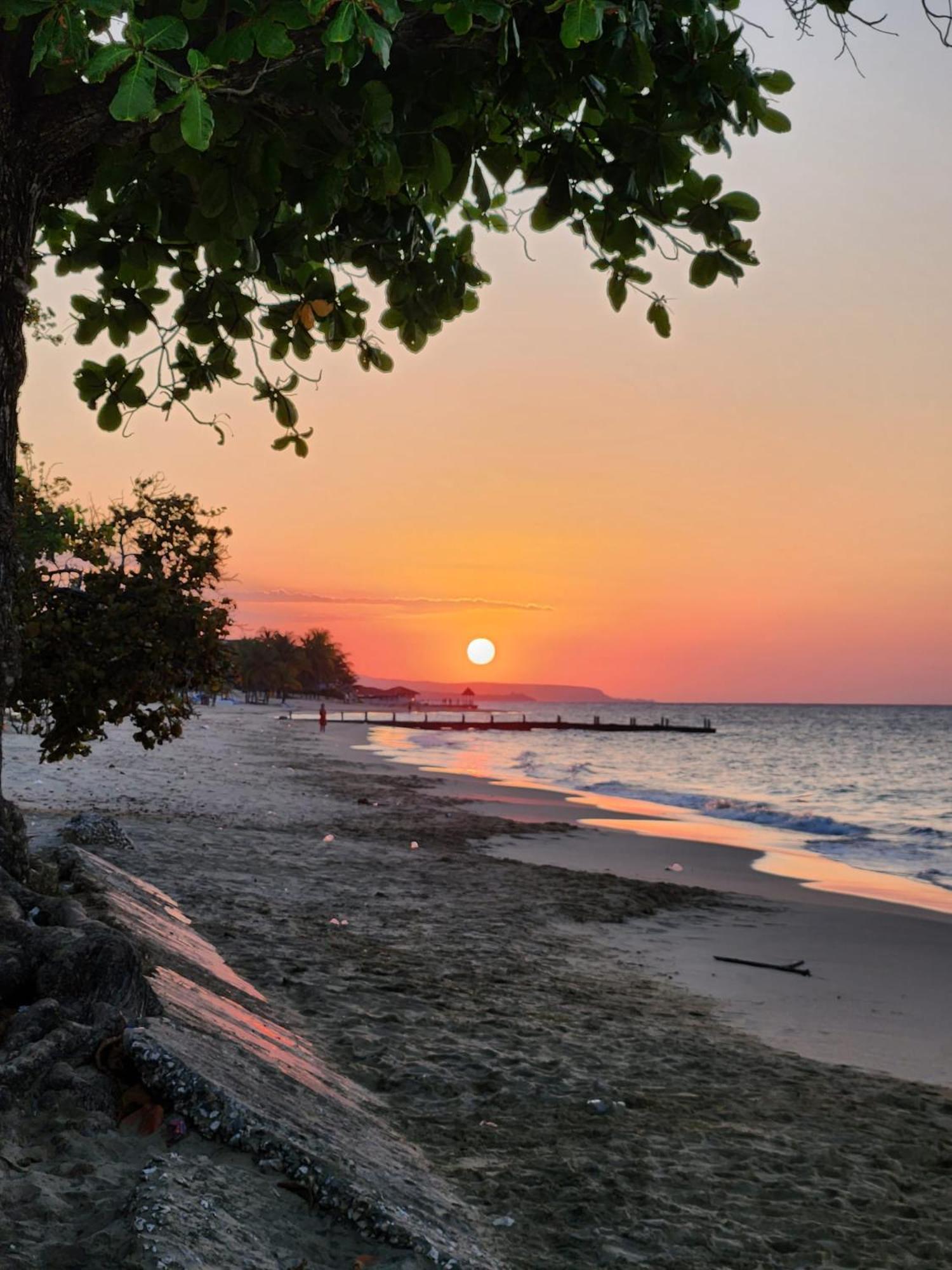 Cozy Villa Escape Runaway Bay Luaran gambar